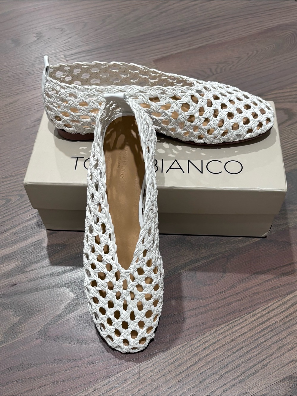 Tony Bianco Cheeky Woven Leather Flat - White NWT and Box - Picture 5 of 7